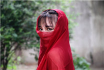 李子柒：不希望青少年的理想是当网红 要有正确的价值观