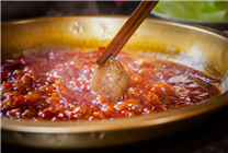 张勇卸任海底捞CEO：2021年预亏达45亿 市值蒸发3600亿