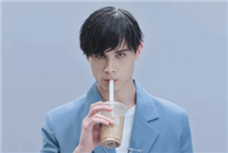 瑞幸道个歉都能上热搜第二？这哥们说不好真的要翻盘了