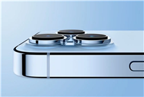 男子坐地铁被陌生小男孩拔腿毛玩 手机记录全过程引热议：你怎么看？