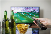人民日报评电视收费乱象：从用户身上“薅羊毛” 广告还见缝插针